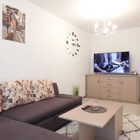 Trust Apartaments 2 Braşov Exterior foto